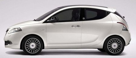 Lancia Ypsilon Ecochic: otro bi-fuel que funciona a gas