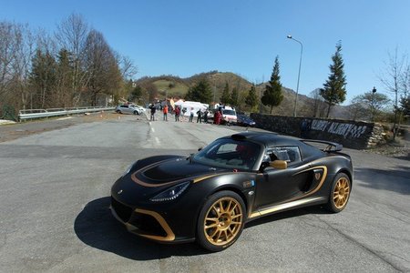 El debut del Lotus Exige R-GT deberá esperar