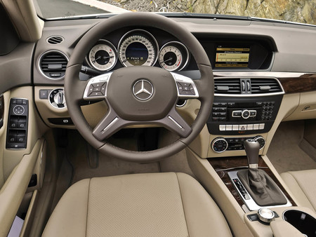 Mercedes Clase C interior