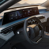 Peugeot se rinde al todo digital: su próximo SUV eléctrico tendrá una pantalla enorme, panorámica y curva