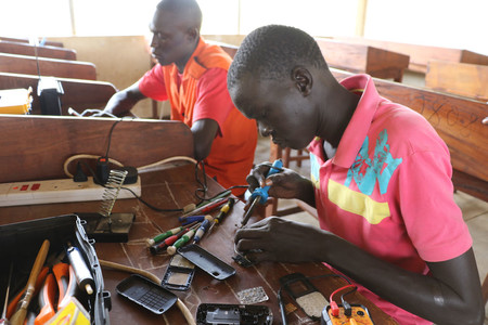 Uganda Renta Basica