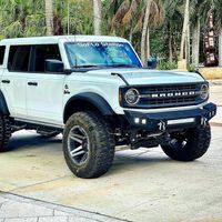 Ford Bronco 6x6, un mastodonte de tres ejes listo para enfrentarse a lo que sea