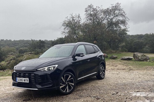 Probamos el MG ZS Hybrid+: el SUV híbrido más barato de España cuesta como un Seat Ibiza y gasta menos