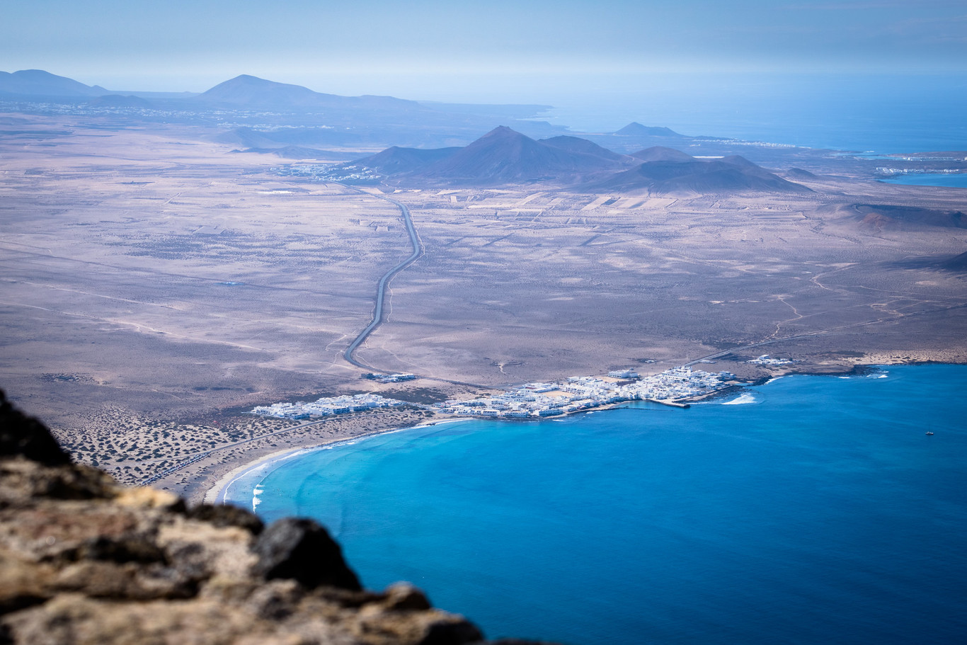 El mirador del Risco de Famara, un balcón al océano en Lanzarote