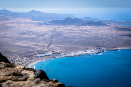 El mirador del Risco de Famara, un balcón al océano en Lanzarote