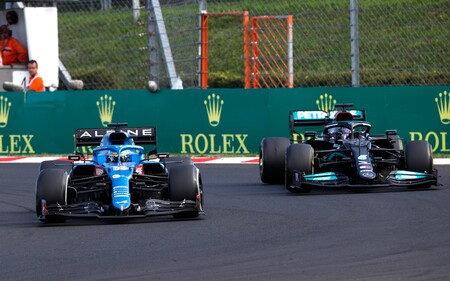 ¡Exhibición! Así ha sido la defensa de Fernando Alonso contra Lewis Hamilton que le ha dado la victoria a Alpine