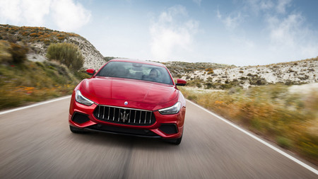 Maserati se electrifica: el Ghibli será híbrido en 2020 y los GranTurismo y GranCabrio, 100% eléctricos en 2021