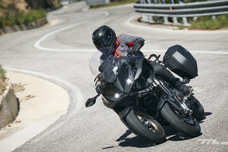 Yamaha Niken Gt 2023 Prueba 032