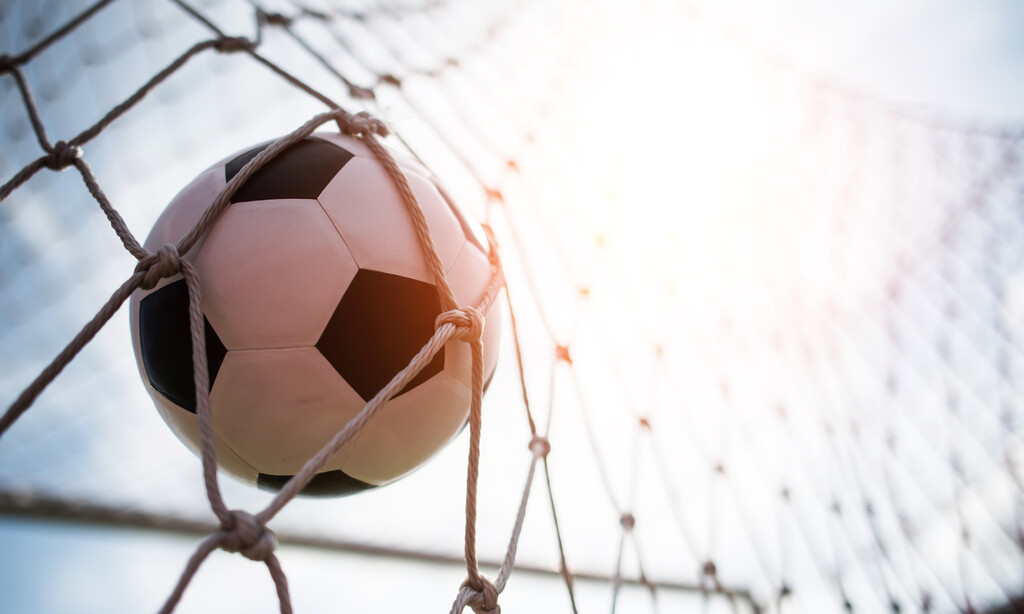 Todo el fútbol desde cero euros y sin cortes: estos son los sitios para verlo online 
