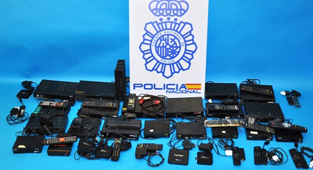 La Policía Nacional cierra un servicio IPTV con el que 166 bares veían LaLiga