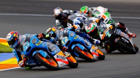 #ForeverForward: buscando el piloto de Moto3 y Moto2 que mejor adelanta