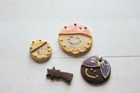 Decorando galletas de Reyes Magos con niños