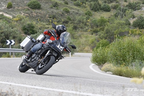 Probamos la Voge 500DS: una moto trail para el carnet A2 muy completa a precio de derribo