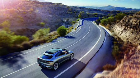 Jaguar I Pace Concept 3