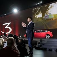 Tesla todavía no levanta cabeza a nivel financiero, pero Wall Street mantiene su confianza en Musk