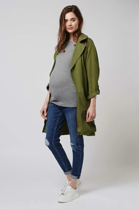 Los mejores look de entretiempo para ser la mamá más fashion