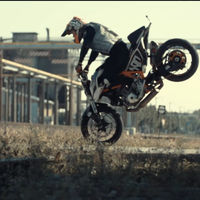 Apocalipsis, llamas e invertidos con Rok Bagoros y su KTM Duke 690
