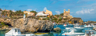 La isla habitada más pequeña de España quiere independizarse: tiene 50 habitantes y están hartos del turismo 