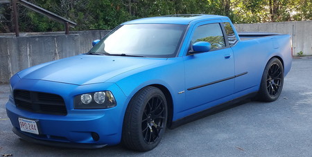 No lo necesitas, pero sabes que lo quieres: Alguien ha creado un Dodge Charger pick-up.