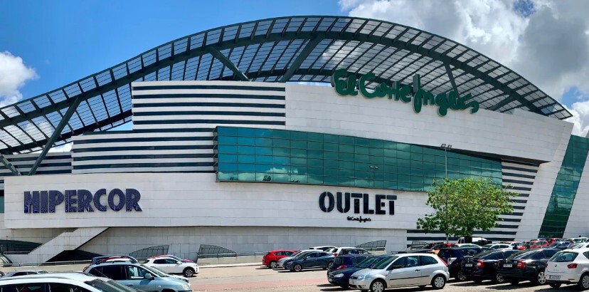 El Corte Inglés rebaja esta Smart TV OLED Samsung de 65