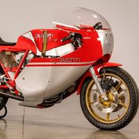 Esta exquisita Ducati NCR 900 'réplica' de Hailwood puede ser tuya, pero sólo si estás muy forrado 
