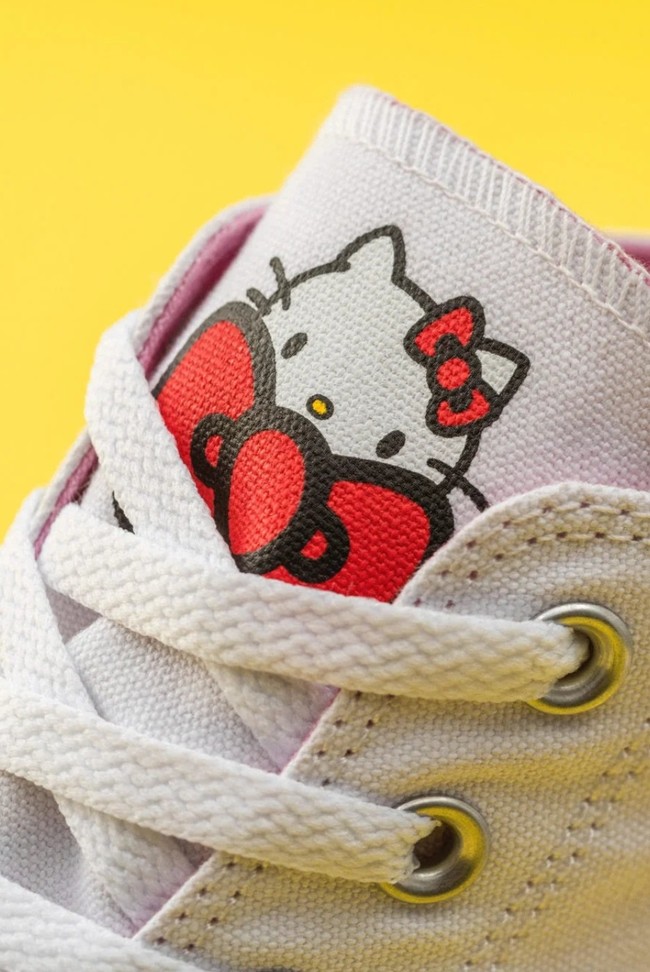 Converse X Hello Kitty 2