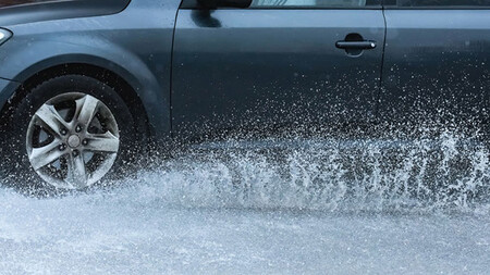 Driving In Rain Mobile
