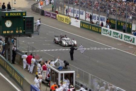 24 horas de Le Mans 2011: Audi consigue que Peugeot pase por el aro