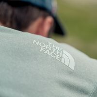 The North Face comienza las rebajas con esta chaqueta calentita que pasa de 220 a menos de 100 euros   