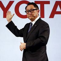 "Si seguimos así, el año que viene no podré ser director". Toyota es la marca más potente del mundo, pero su jefazo está en la cuerda floja 