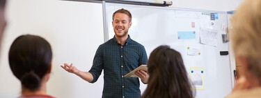 Existe una crisis de profesores en España y en toda Europa. Estas son las causas principales de un problema que ya se considera estructural