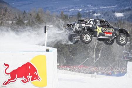 Red Bull Frozen Rush: espectáculo 4x4 en la nieve