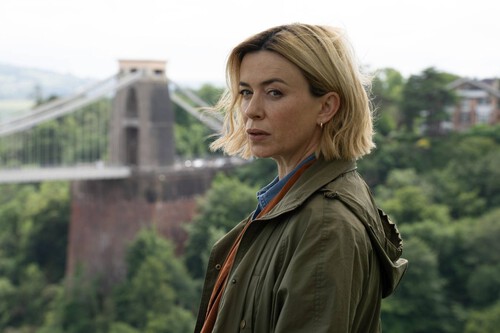 Solo tiene 6 episodios y para mí es perfecta. Esta serie británica de suspense convierte una desaparición en un misterio fascinante 