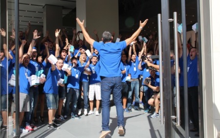 La Apple Store del paseo de Gracia ya es una realidad: imágenes de la inauguración más grande de Apple en España