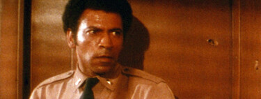 En su momento era pura Serie-B, pero esta peli ha sido imitada muchísimas veces por Hollywood. Hoy puedes ver la original en streaming