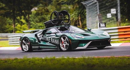 Video: Piloto parapléjico da la vuelta al Nürburgring en su Ford GT