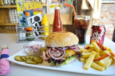 Zombie Bar Guilty Burguers: el mejor lugar de Madrid para saltarse la dieta 