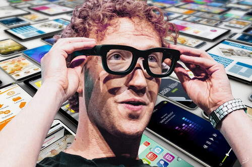 Mark Zuckerberg afirmó que pronto viviremos el final de los móviles. Cinco meses después, un error le obliga a tragarse sus palabras