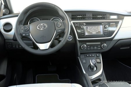 Toyota Auris Hybrid, vista interior