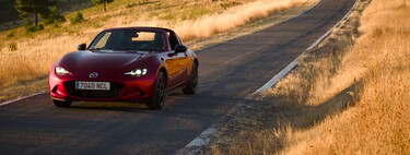 A bordo del Mazda MX-5: es incómodo, es pequeño, es ruidoso, es encantador, es único, es genial