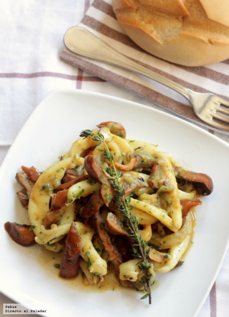 Salteado de sepia y níscalos. Receta