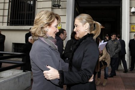 Cristina Cifuentes también quiere enviar a la cárcel a los que convocan algaradas por internet
