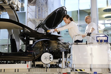 Por 8 mil pesos puedes ver y participar en la construcción de tu Volkswagen eGolf