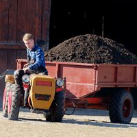 Albert, agricultor de 24 años: "Cuando empecé a trabajar en el campo estaba desmotivado porque no había gente de mi edad, pero ahora veo que se valora" 