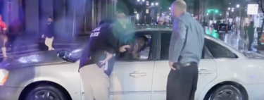 ¿Que chocaste contra un... qué? Conductor de Delawere impacta su vehículo contra caravana de autos del presidente Joe Biden