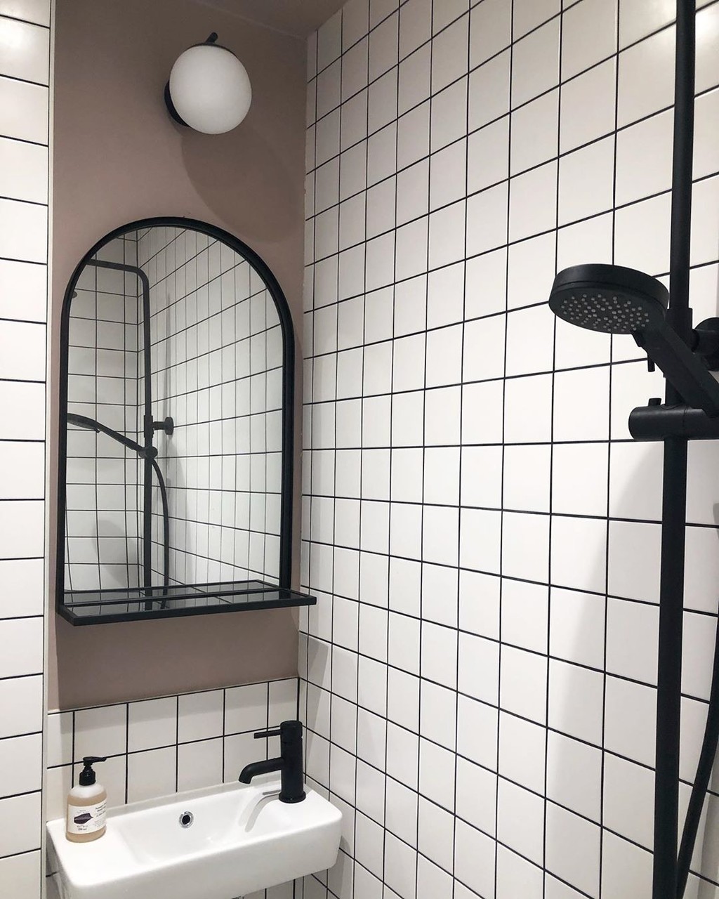 Cuartos de baño pequeños, trucos e inspiración para ganar más espacio