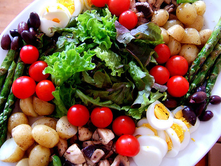 ¿Cómo hace la dieta mediterránea para reducir la hipertensión?
