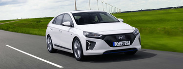 Probamos los Hyundai IONIQ eléctrico e híbrido: órdago frente a los japoneses