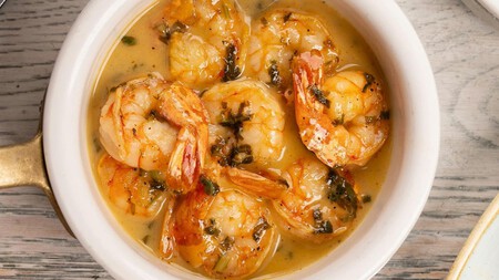 Cómo hacer camarones en salsa de pimientos al estilo de ‘La Casa de los Famosos México’ 2025