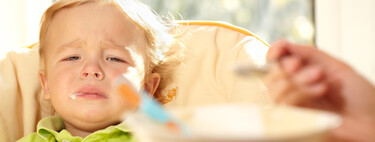 Anorexia del lactante o rechazo a la alimentación en bebés y niños pequeños: una pediatra nos explica qué hacer 